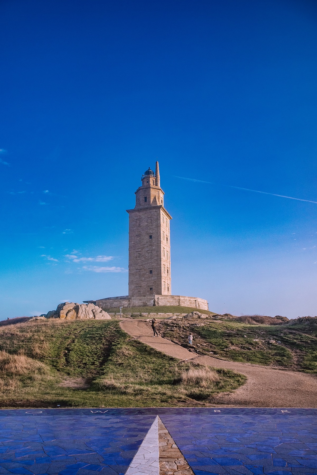 tower of hercules 4739450 1920