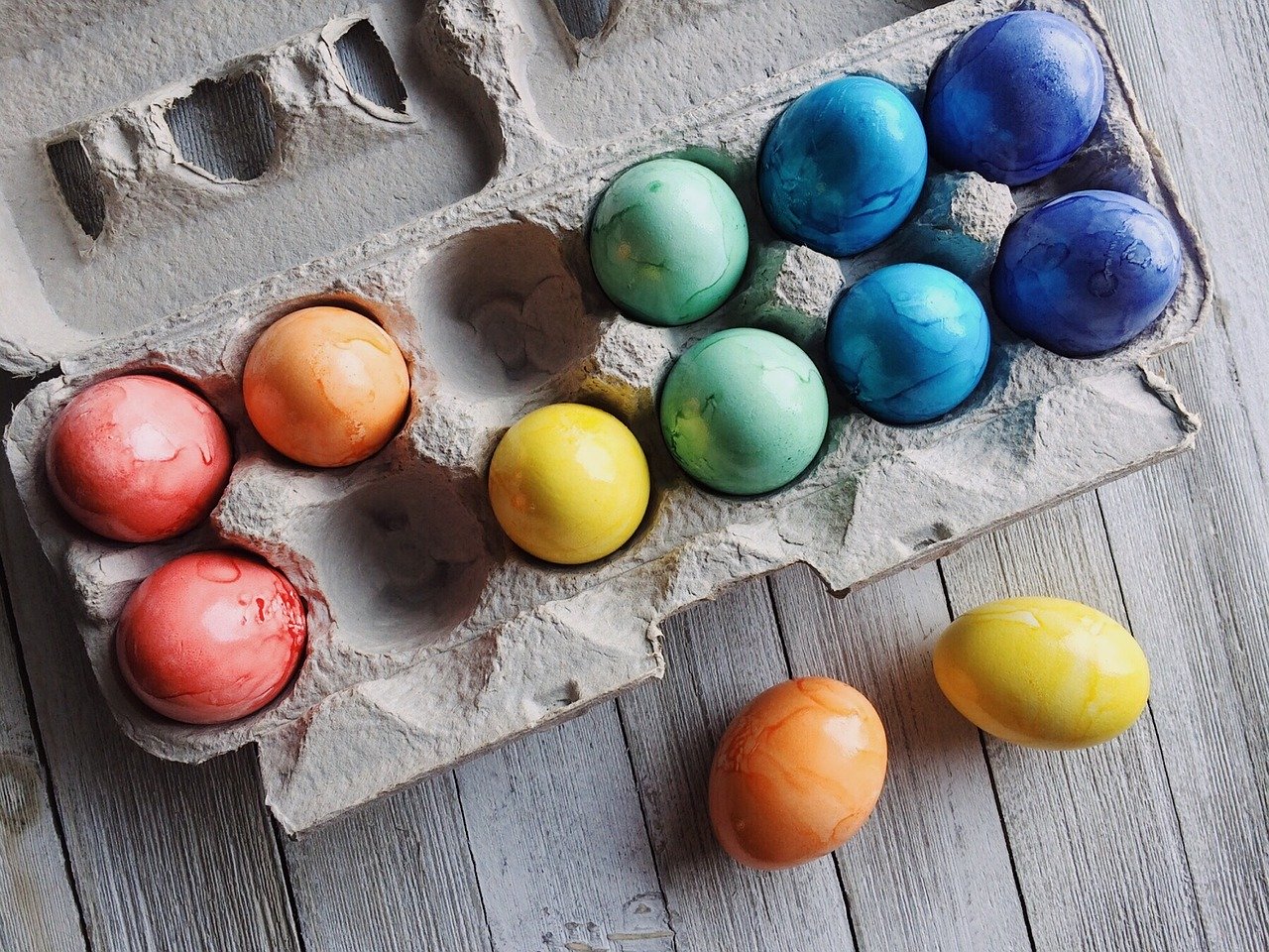 colorear huevos de Pascua