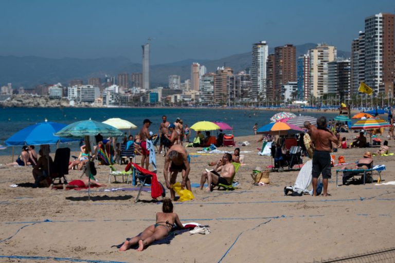 turistas britanicos españa evid