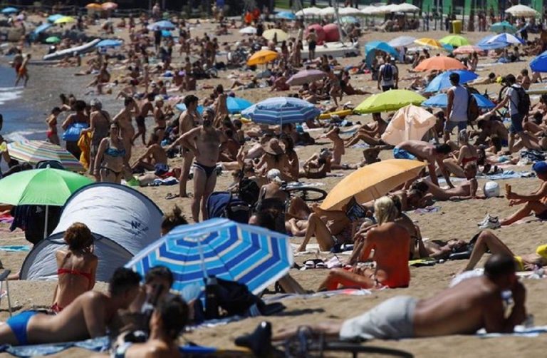 desalojo de playas en barcelona