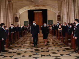 Pedro Sánchez no asiste al homenaje por las víctimas COVID-19