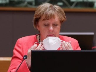 merkel aconseja no viajar a espancc83a