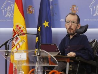 Unidas Podemos propone nacionalizar a los inmigrantes