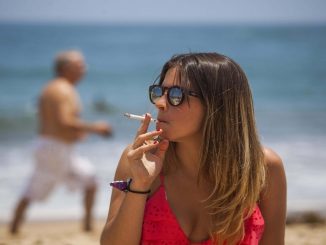 prohibido fumar en las playas