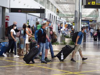 Turistas extranjeros