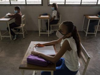 la oms no aconseja reabrir las escuelas