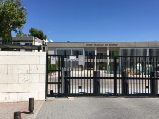 El Liceo Francés de Madrid confina un grupo estable tras detectar un positivo.