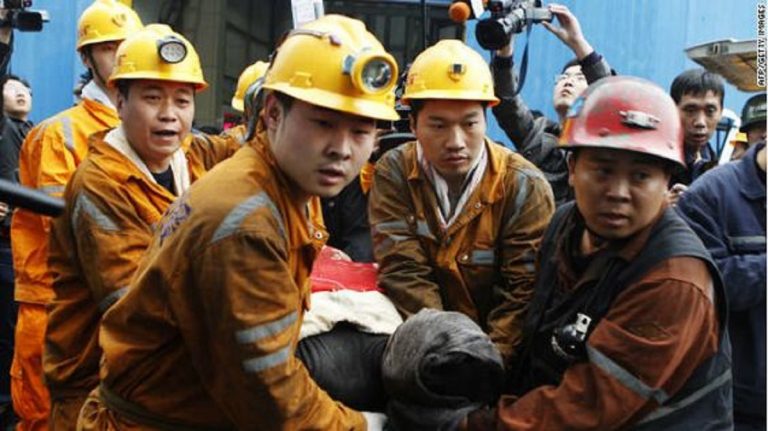 mineros-China