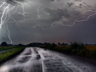 se vienen tormentas vientos fuertes y abundantes precipitaciones en el pais