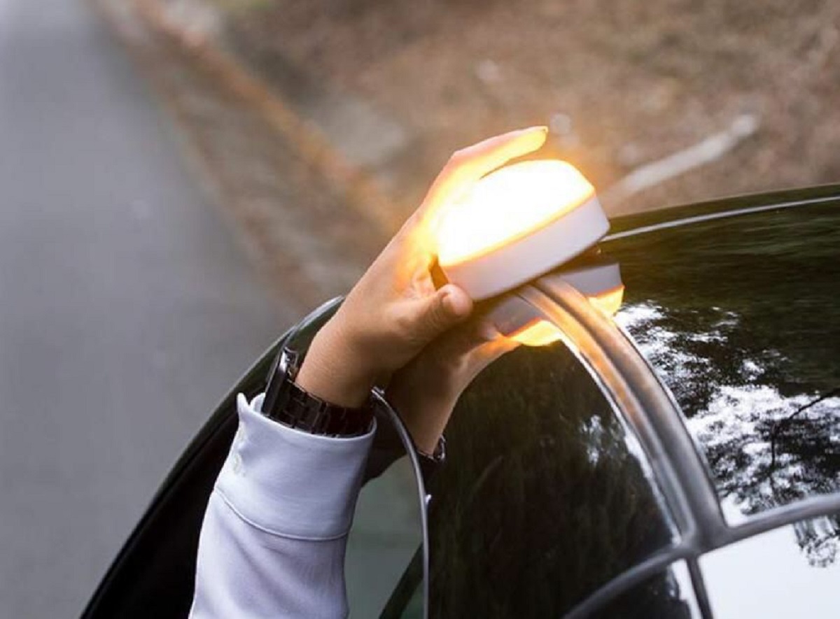 DGT confirma nueva luz de emergencia para coches 2021 Actualidad.es