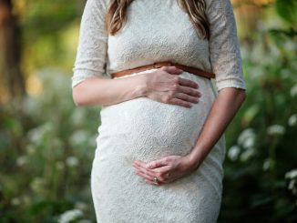 Mujer da a luz a su sobrino_Reino Unido