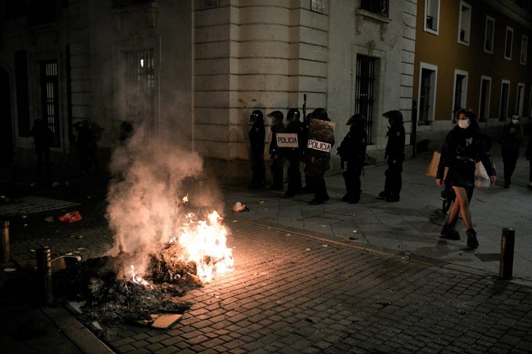 Policias Echenique