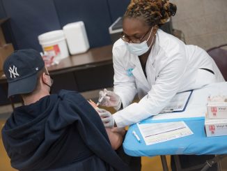 Vacunas a jóvenes en Virgina Occidental