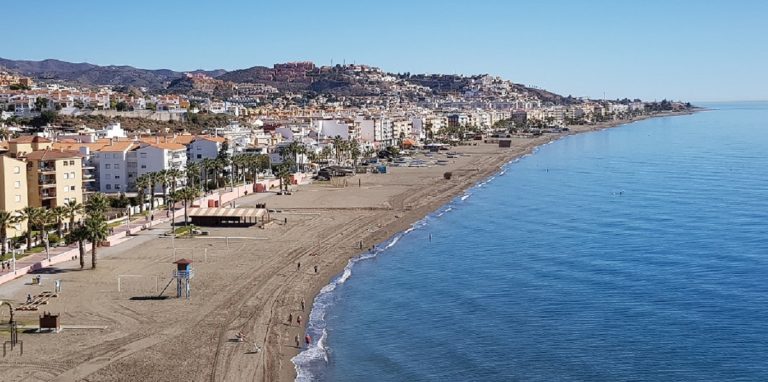 vigilantes playas andalucia