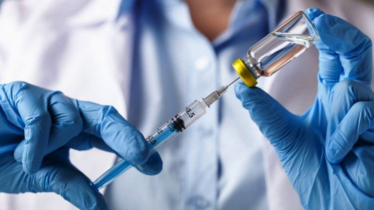 Los grupos de 50 a 59 años empezarán a recibir la vacuna de Janssen