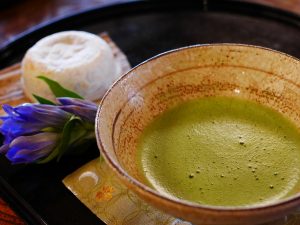 Preparación ceremonial del té matcha