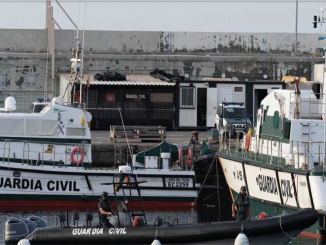 Anna y Tomás Gimeno búsuqeda barco