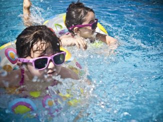 cómo limpiar una piscina