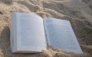 Libros para la playa qué leer bajo la sombrilla