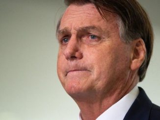 Jair Bolsonaro es hospitalizado en Brasil por hipo crónico