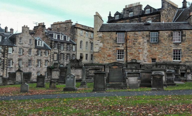 edimburgo-greyfriars-kirkyard-1024x725