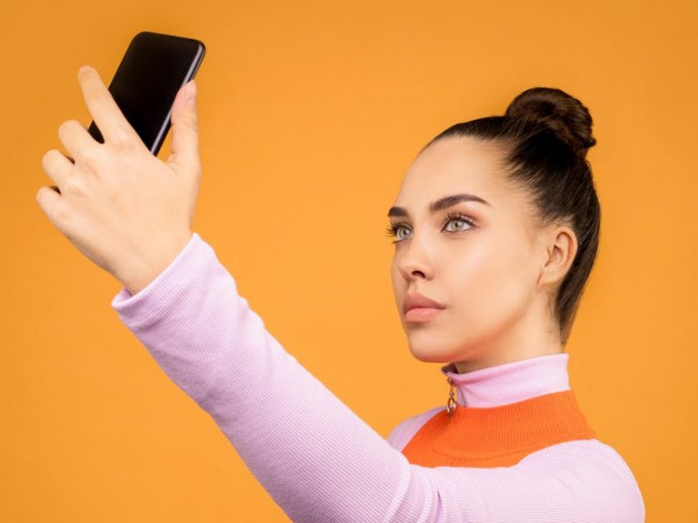 La Seguridad Social permite ahora usar tu 'selfie' para hacer trámites