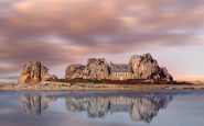 Castel Meur: una casa entre rocas en la Bretaña francesa
