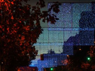 La Navidad se adelanta en Madrid con casas iluminadas desde agosto