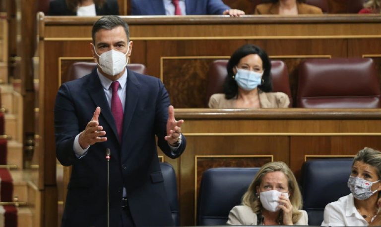 Sánchez, ante la presión de las eléctricas