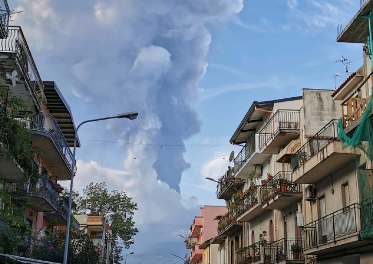 volcán etna erupción