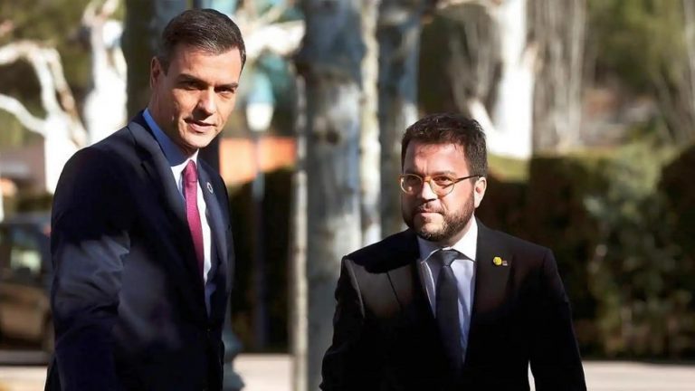 Gobierno y ERC se blindan ante Puigdemont