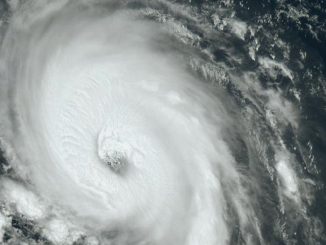 Imagen del huracán Larry
