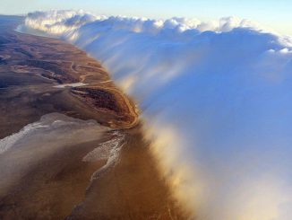 Peligro de tsunami tras la erupción del volcán de La Palma