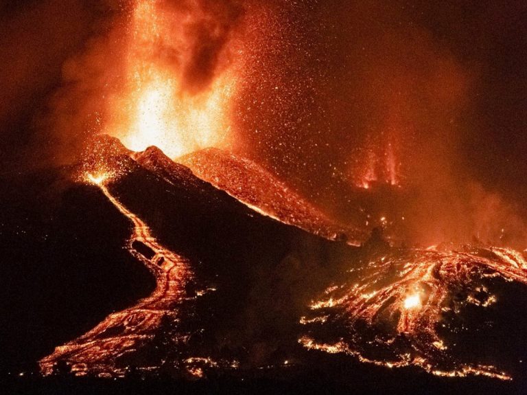 Áreas con volcanes en España: ¿Dónde están?, ¿cuáles están activos?