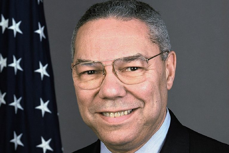 Muere Colin Powell