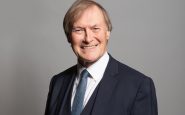 diputado británico iglesia