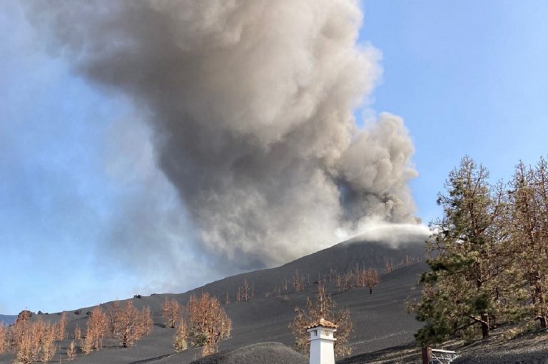 La ceniza de la palma empeora el aire