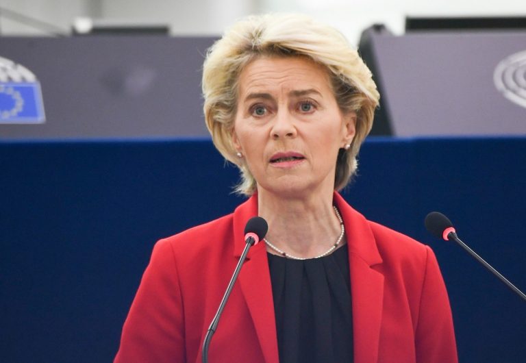 ursula-von-der-leyen-polonia