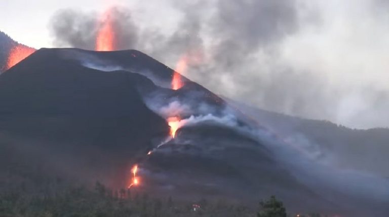 lava-la-palma-gasolinera