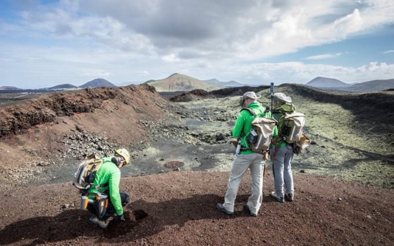 La isla de Lanzarote recibe a un equipo de astronautas para recibir entrenamiento