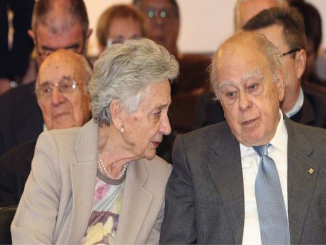 A la Familia Pujol roban ordenadores y móviles