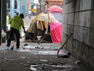 Las drogas convierten a Kensington en un barrio 'zombie'