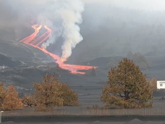 lava-volcan-cementerio-manchas