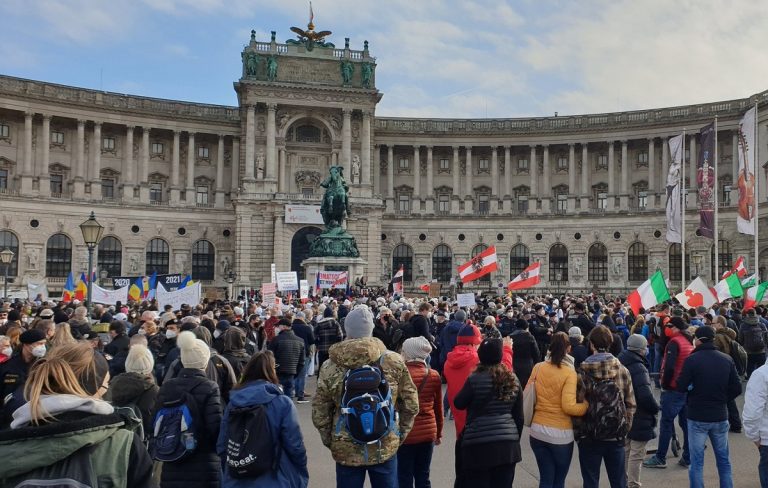 manifestacion-viena-vacunacion-obligatoria