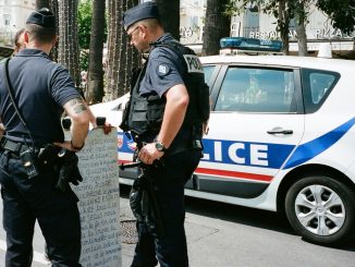 policia-herido-cannes-mahoma