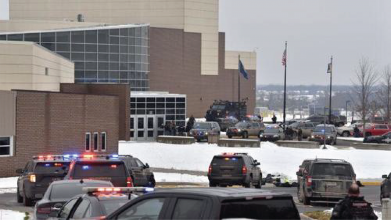 Detenido tiroteo escuela Michigan