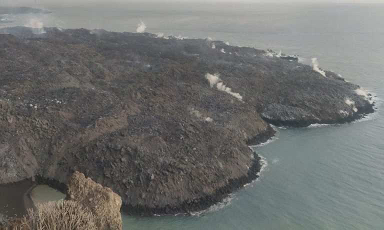 playa-delta-la-palma-volcan