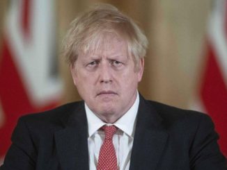 Boris Johnson pide perdón