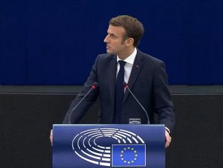 macron-aborto-carta-derechos