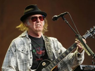 spotify-neil-young-podcast